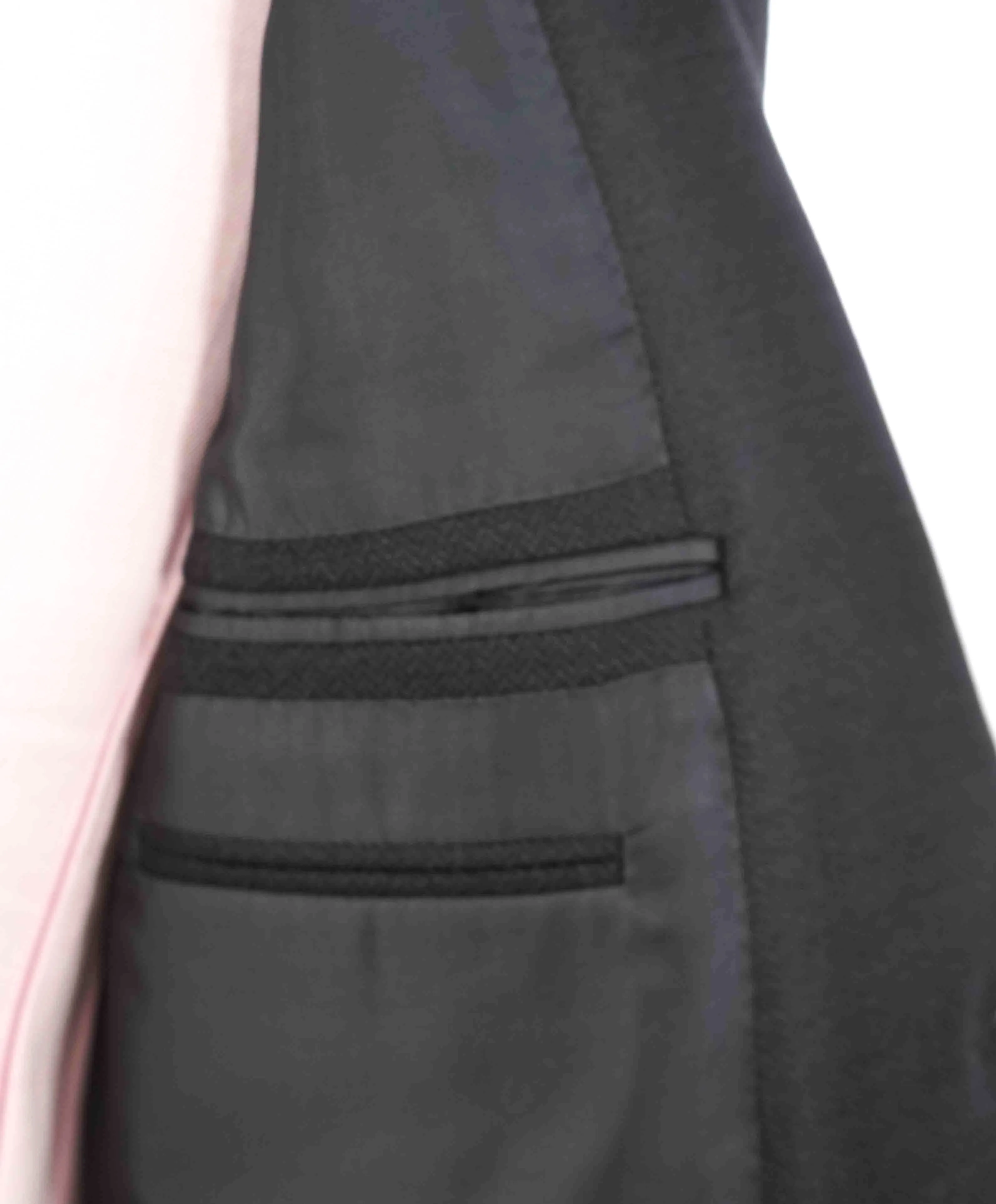 $2,895 ERMENEGILDO ZEGNA - "TROFEO COMFORT" Herringbone Blazer - 40S
