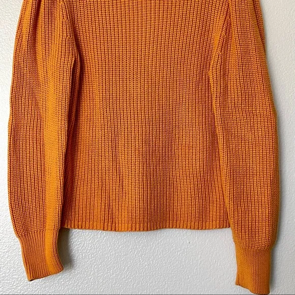 525 America Gold Pullover Crew Neck Sweater Gathered Shoulders Size Medium