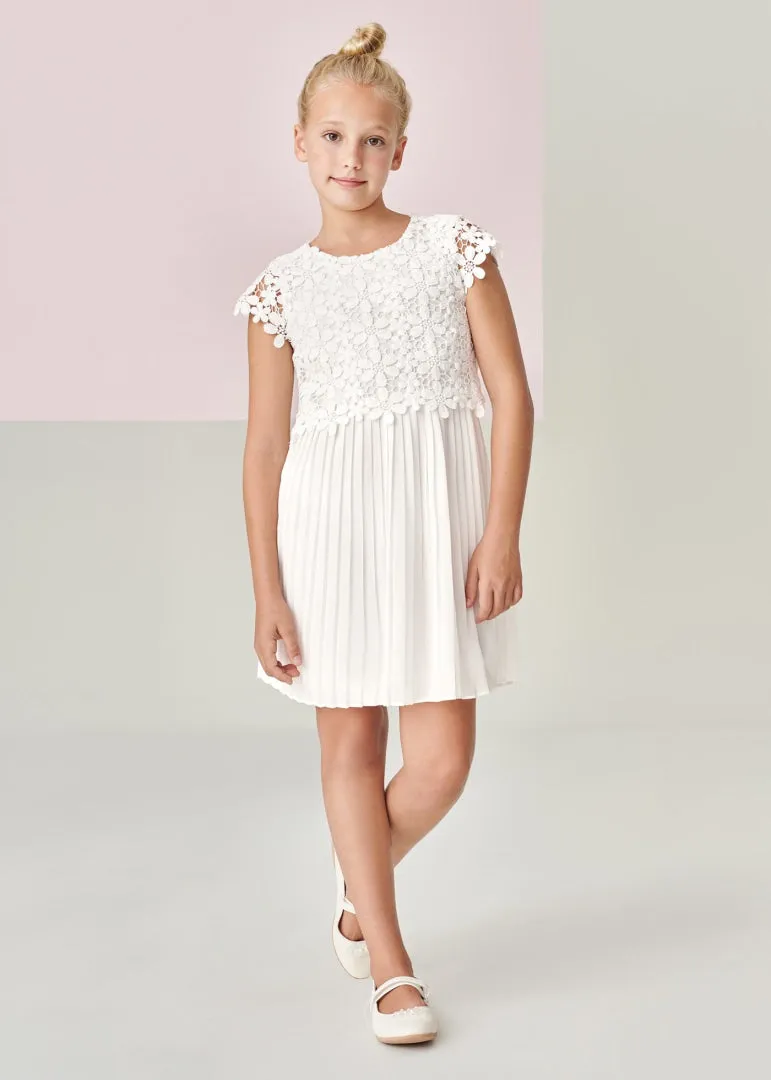 6.916 White Pleated Dress