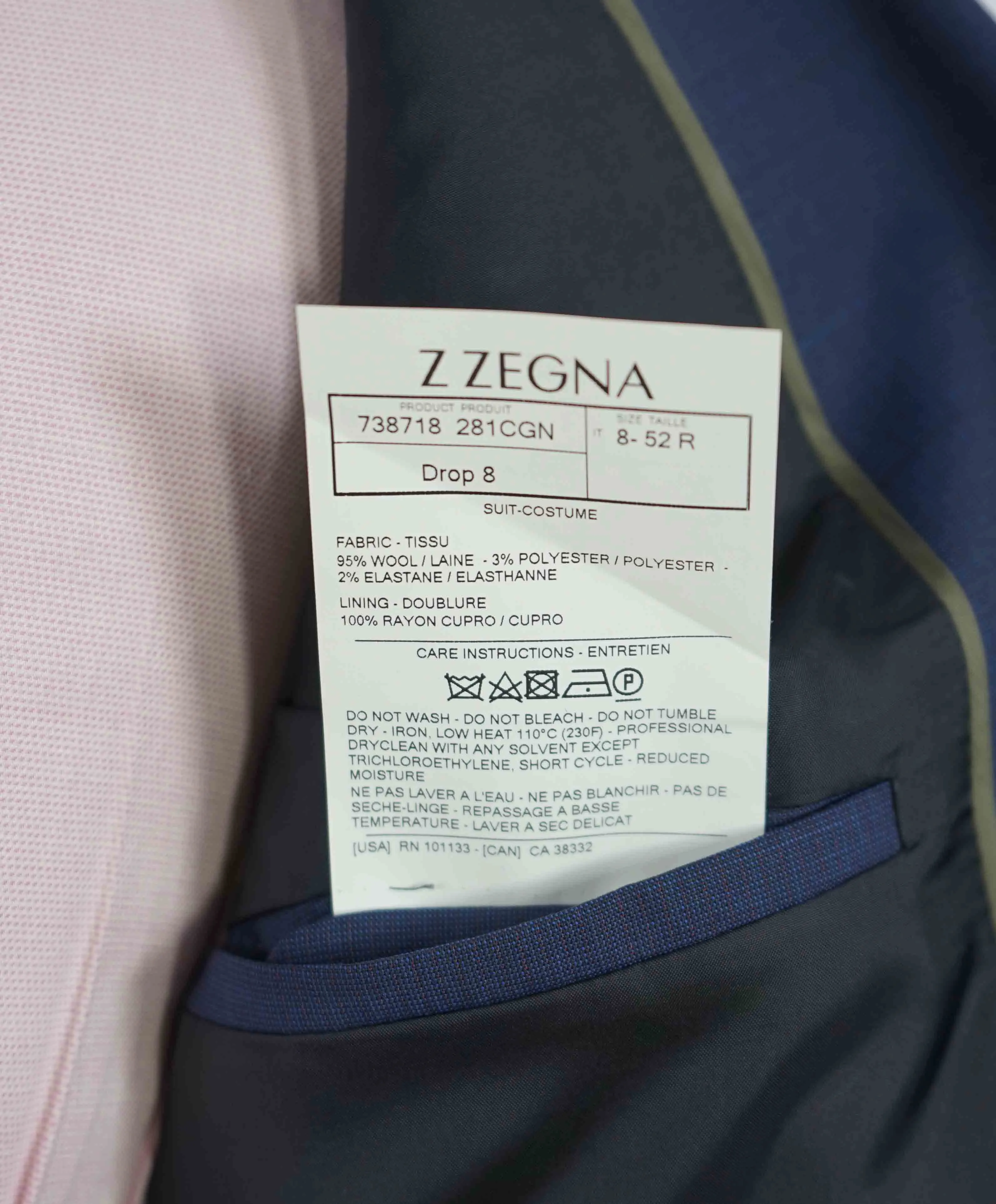$995 Z ZEGNA - Blue & Red Textured 2-Button Notch Lapel Blazer - 42R
