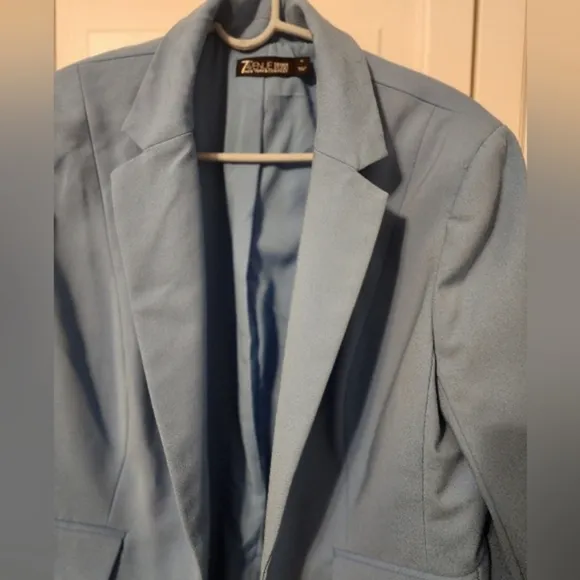Adorable Blue Blazer Suit Jacket. Modern Contemporary. Day to Night.‎ 16. NEW