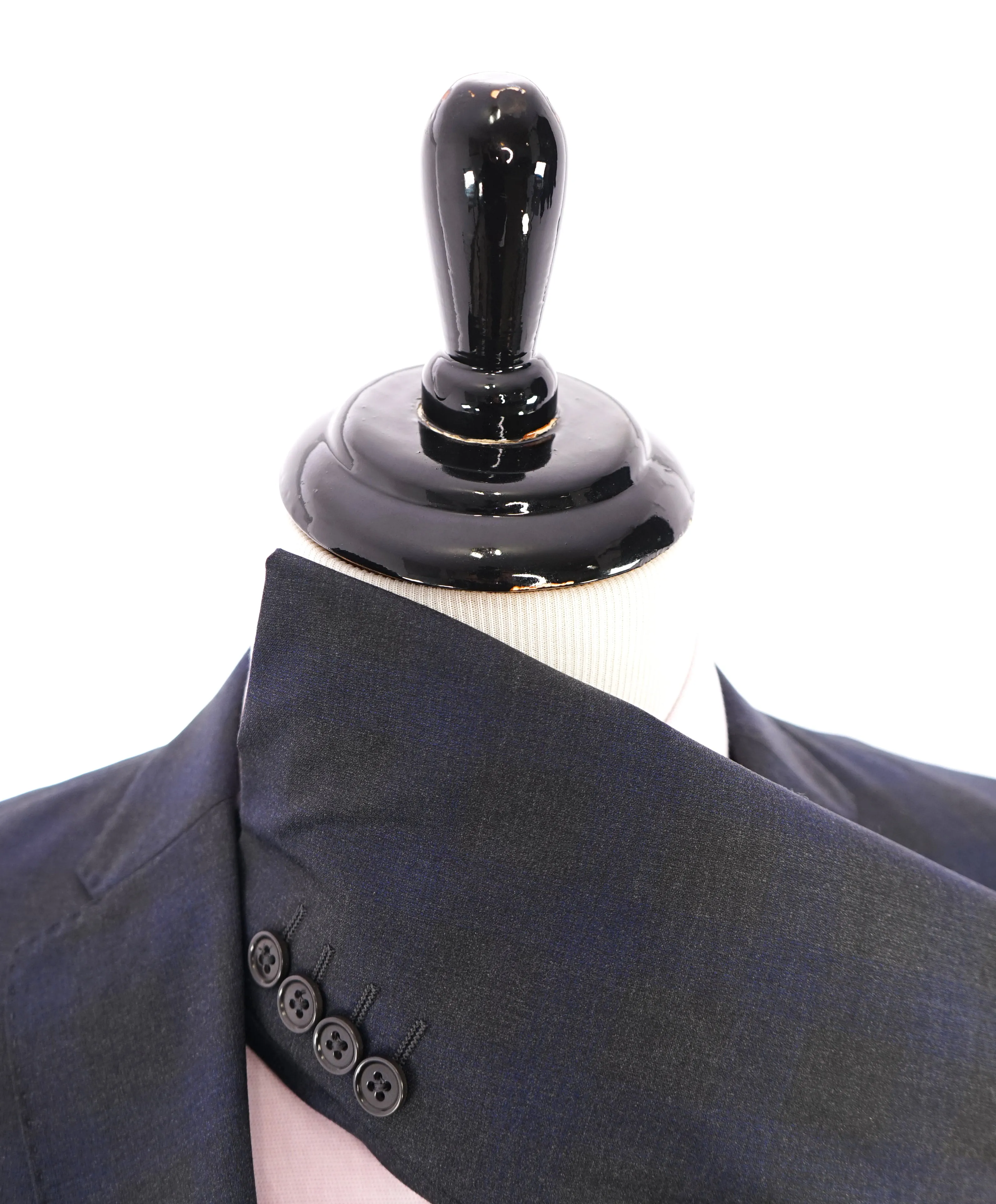 ARMANI COLLEZIONI - “M Line” Slim Gray & Blue Plaid Textured Blazer - 38R