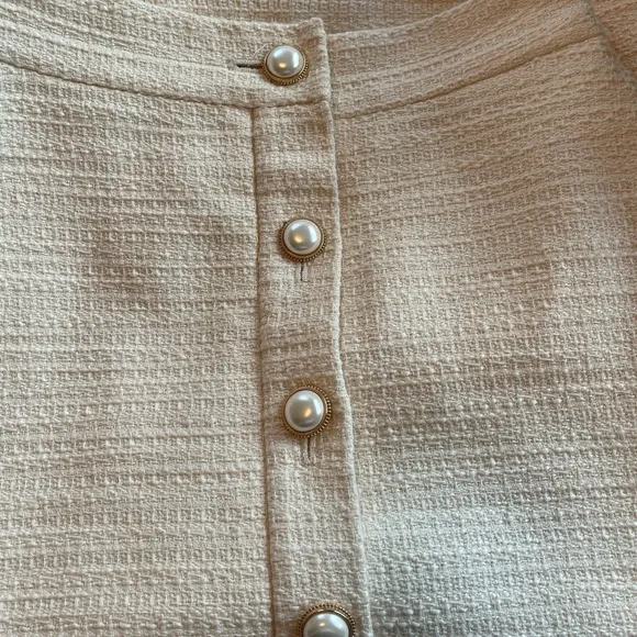 Babaton Ivory Tweed Pearl Button Pencil Skirt Size 0