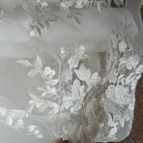 BCX  white floral lace dress size 3