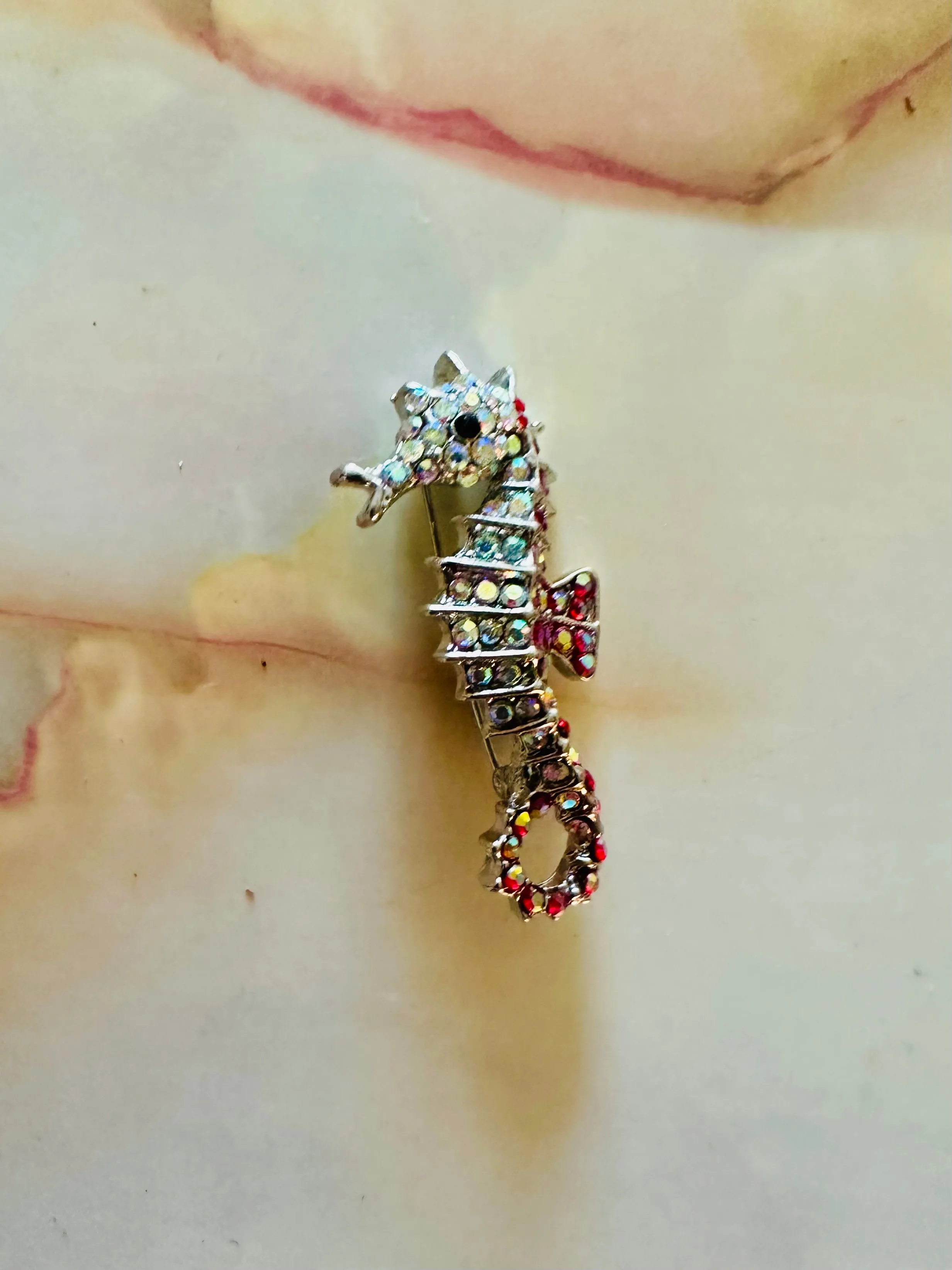 Brooch 10