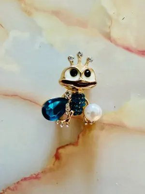 Brooch 30