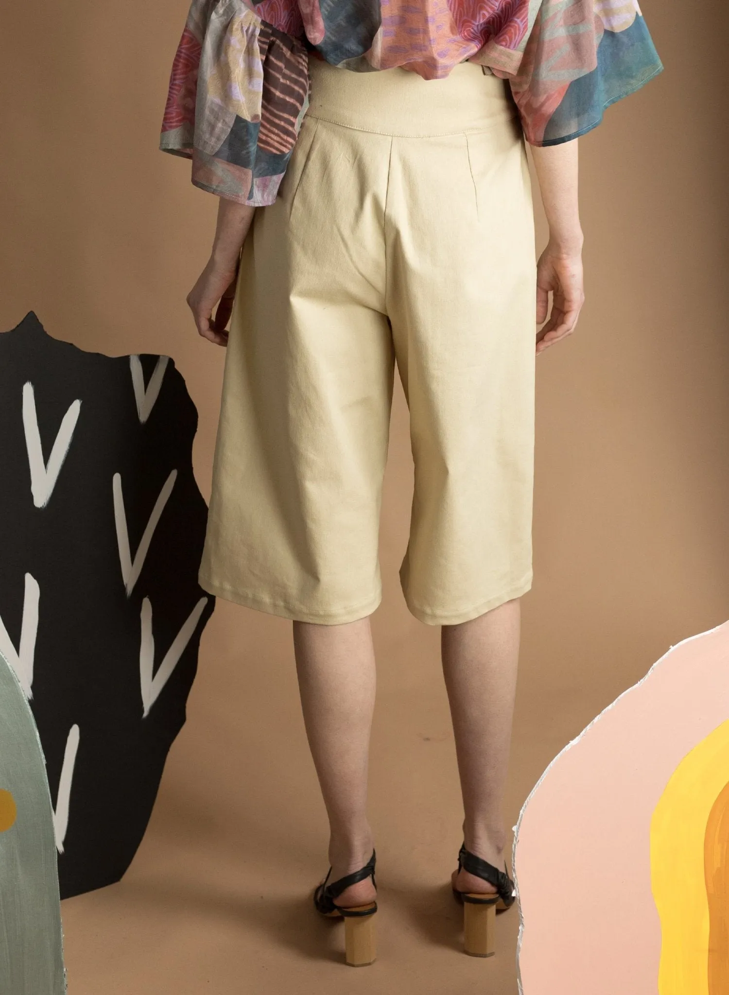 Carpenter Short - Ivory