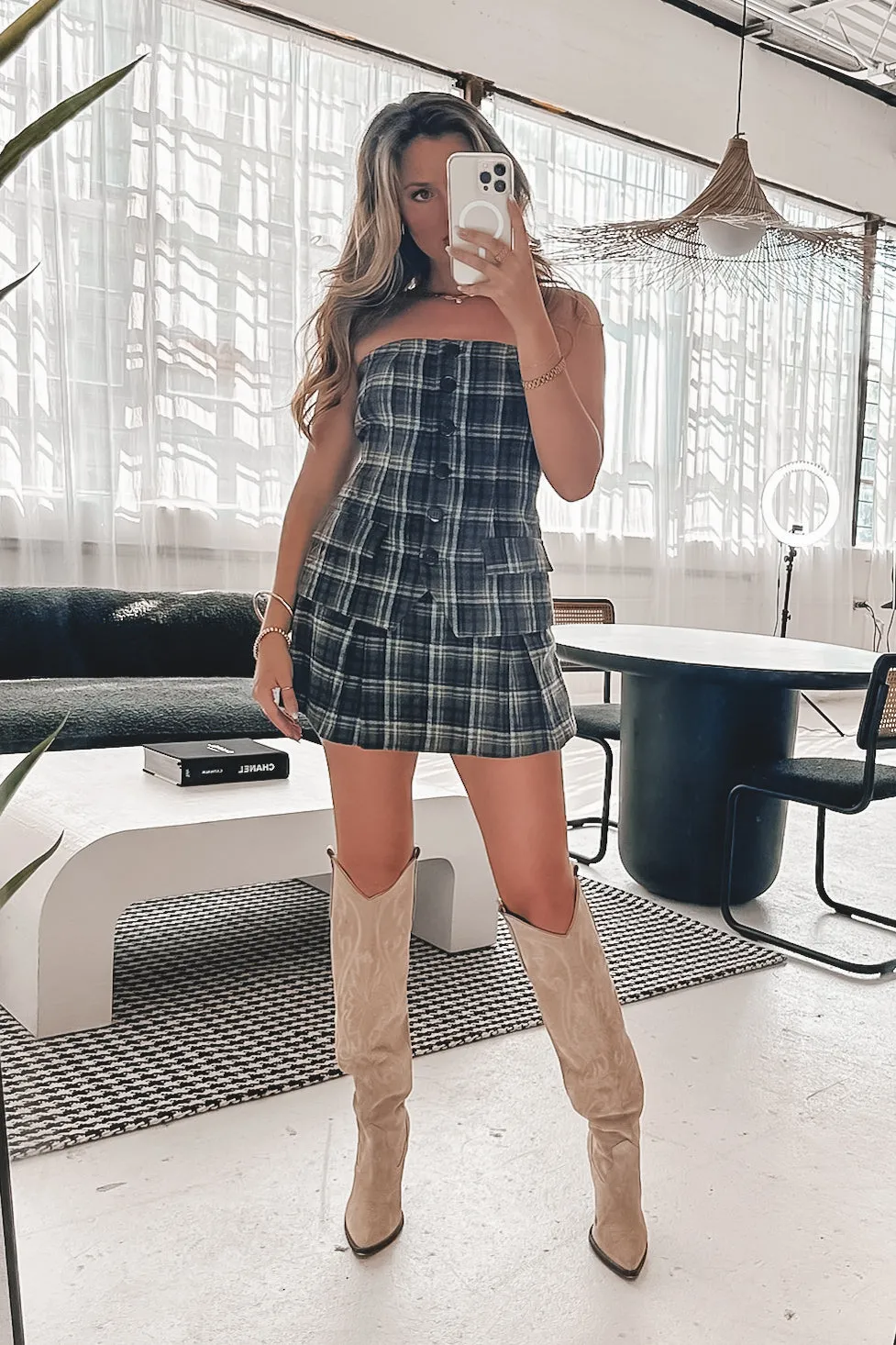 DEAL SAGE THE LABEL Old Money Pleated Plaid Skort
