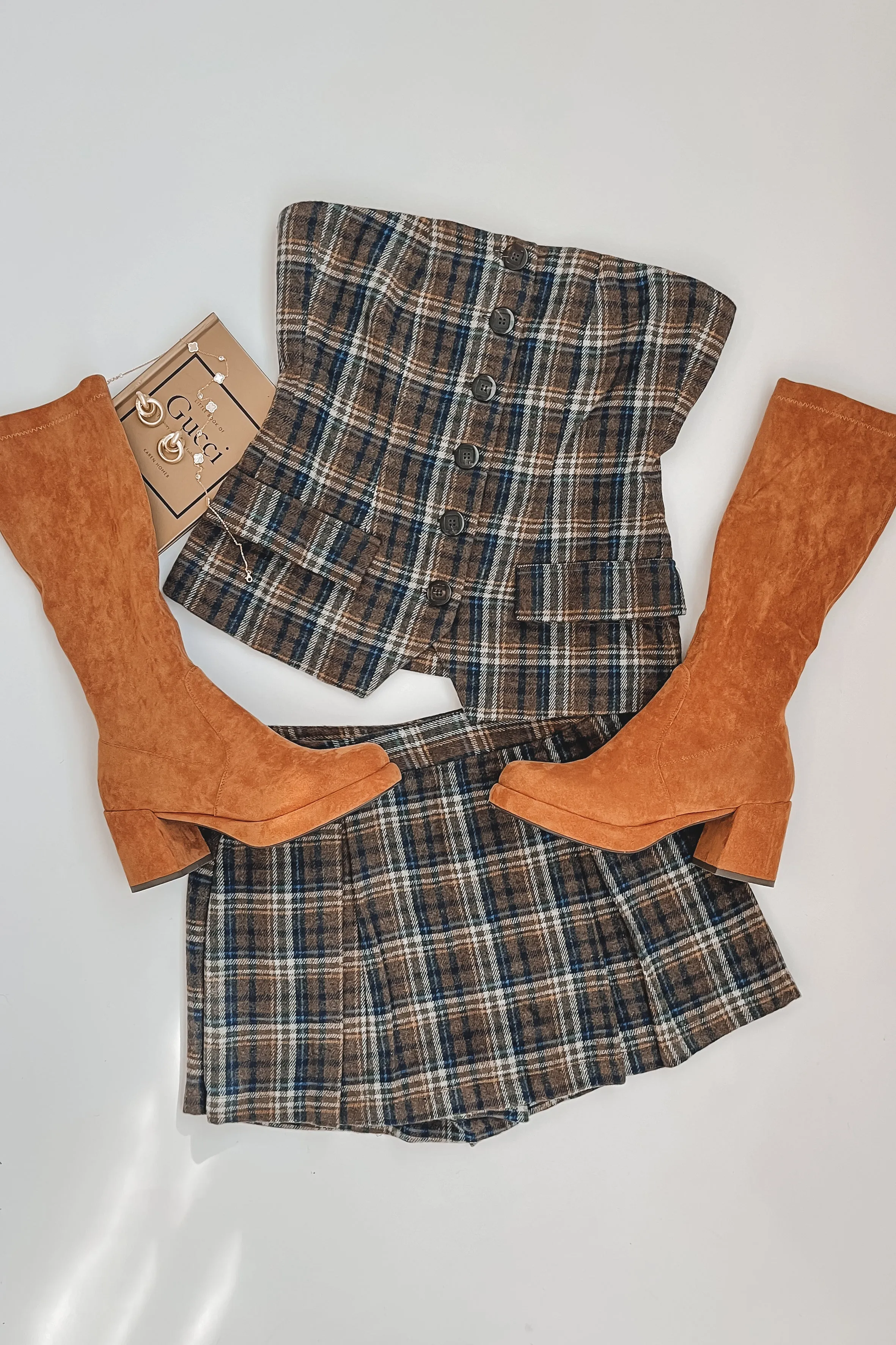 DEAL SAGE THE LABEL Old Money Pleated Plaid Skort