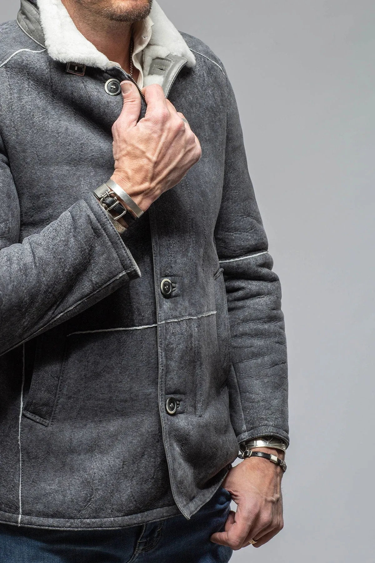 Denali Shearling In Grey