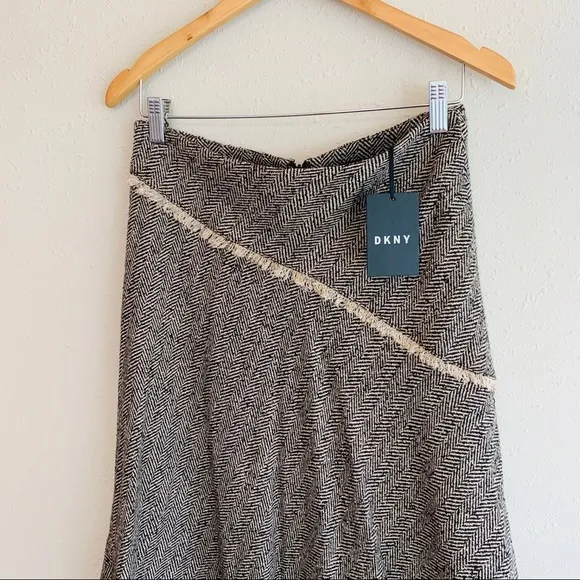 DKNY Asymmetrical Tweed Wool Beige Black Women’s  Skirt Size 4 NWT