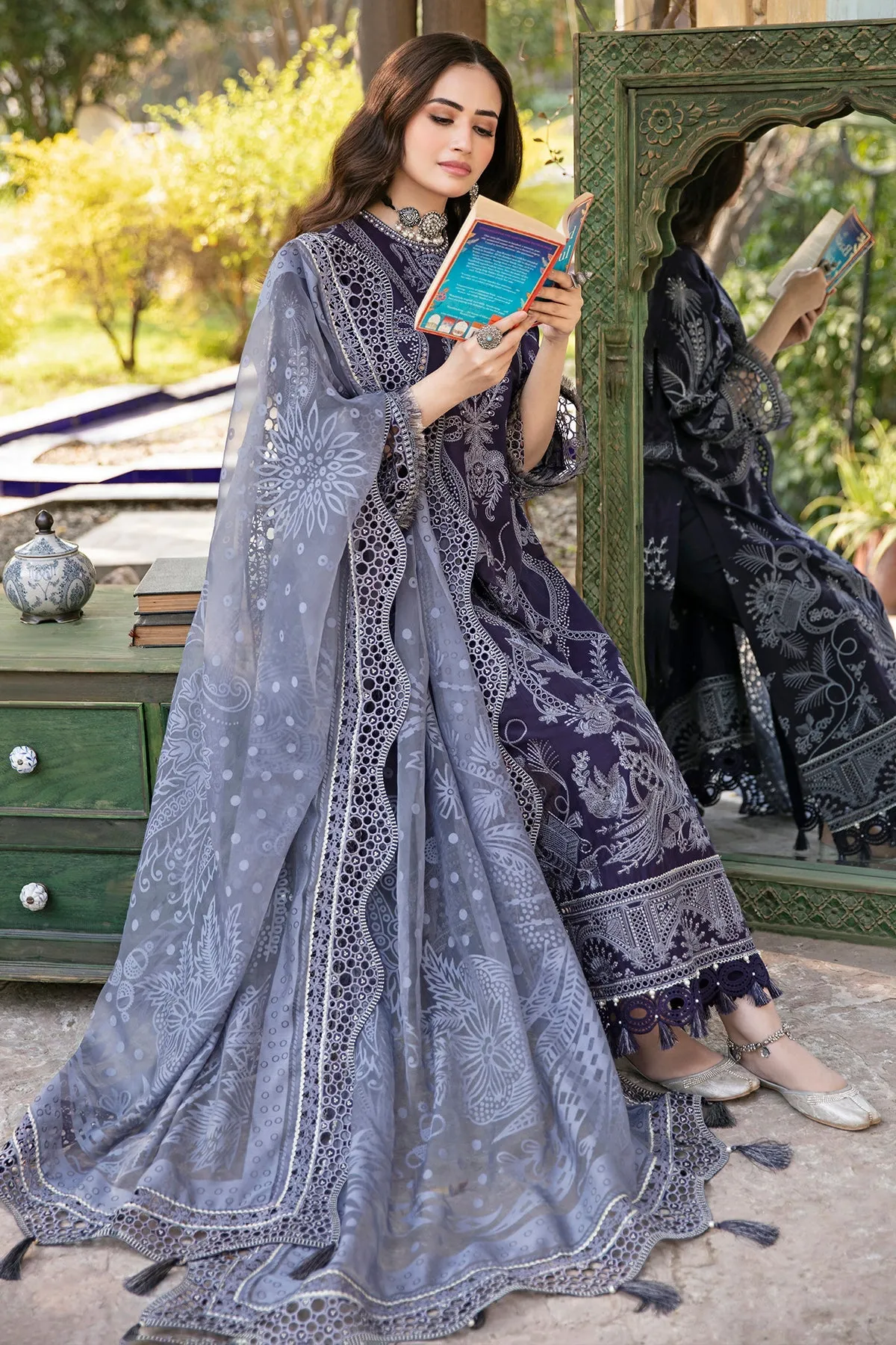 Embroidered Pakistani Salwar Kameez Trouser Style Salwar Suit