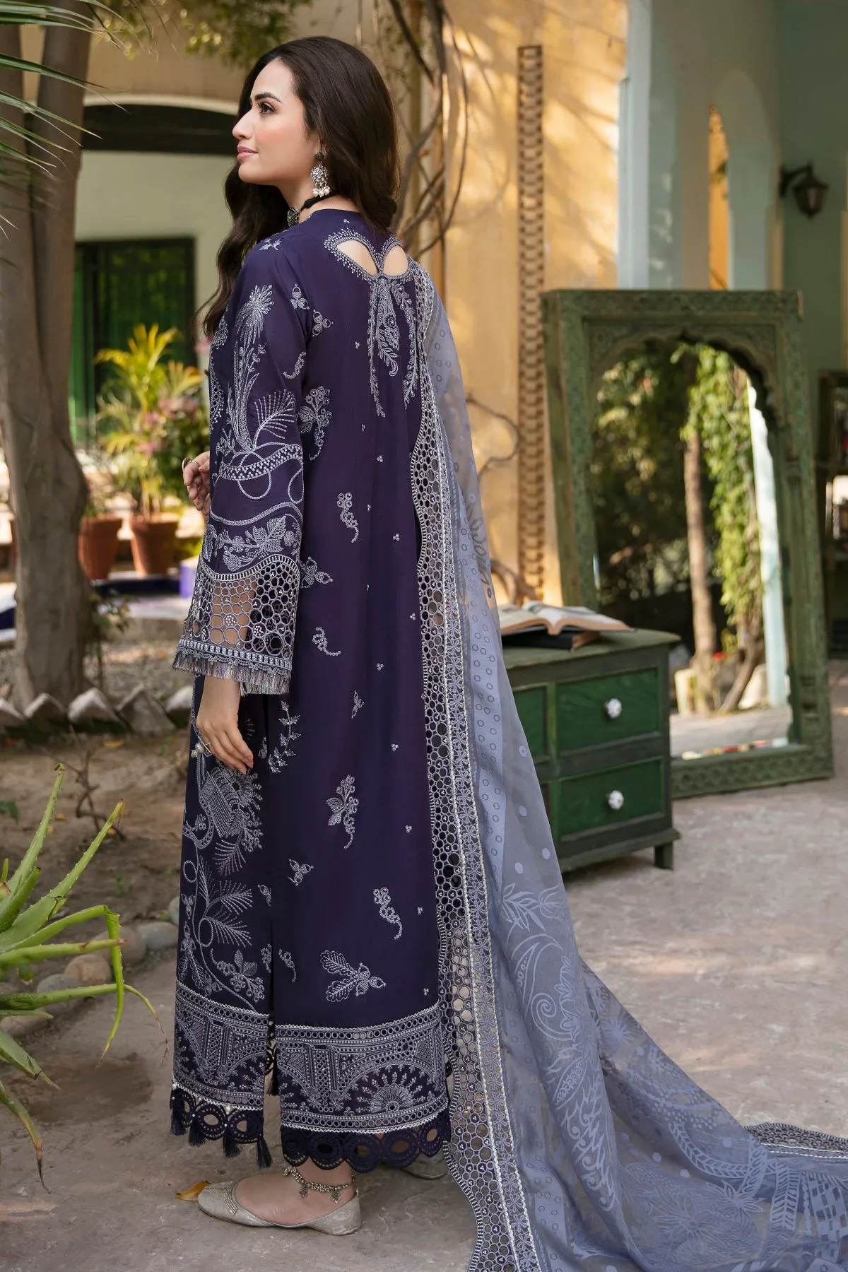 Embroidered Pakistani Salwar Kameez Trouser Style Salwar Suit