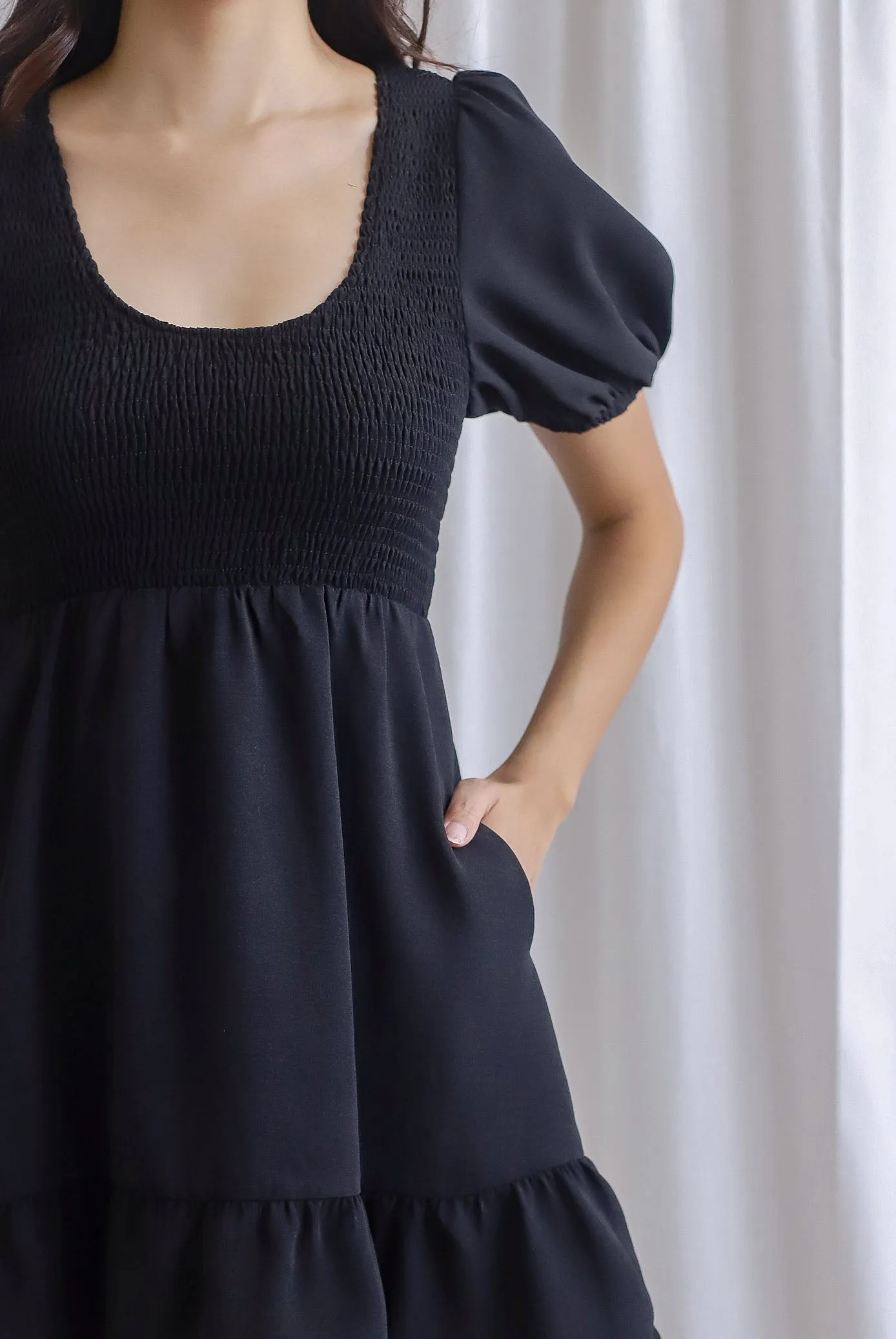 Everleigh Two Ways Smocked Dress Romper In Black