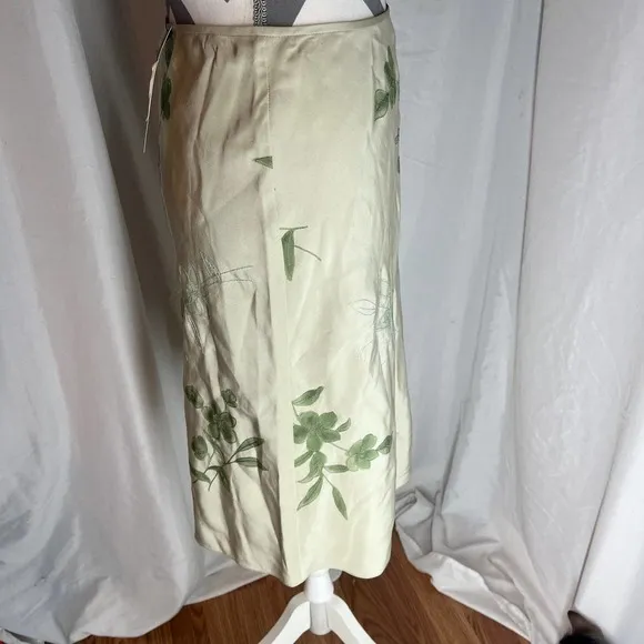 Floral skirt‎