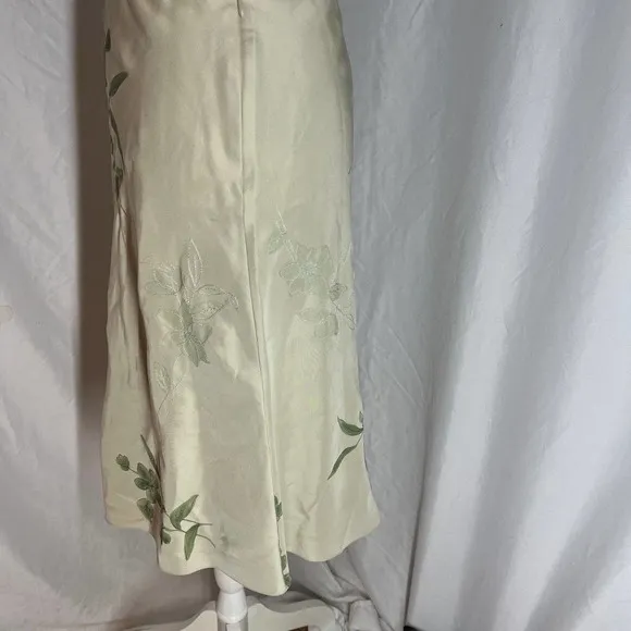 Floral skirt‎