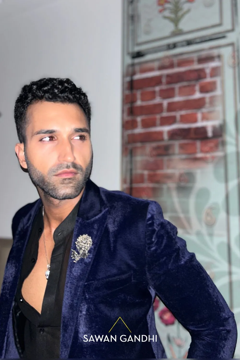 Gurfateh Pirzadaa in Navy blue velvet jacket