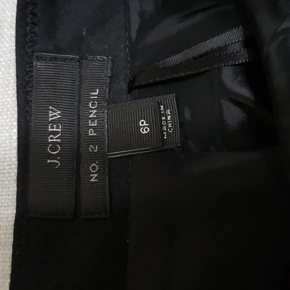 J. Crew No 2 Pencil Skirt 100% Wool, Color Black , Size 6P