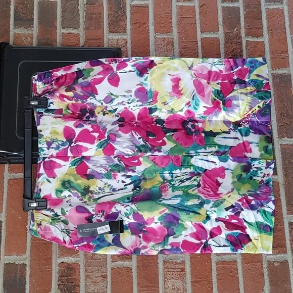 Jones New York Floral Pencil Skirt Size 14A (234)