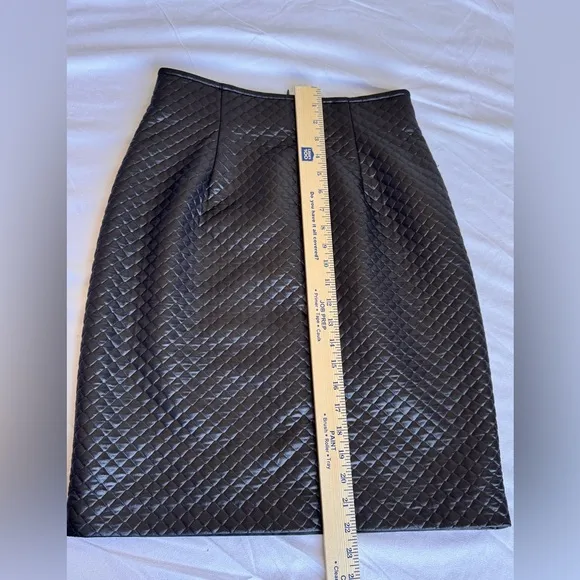 JOSEPH RIBHOFF Vintage Quilted Pencil Skirt Luxury Beautiful Condition Size 8