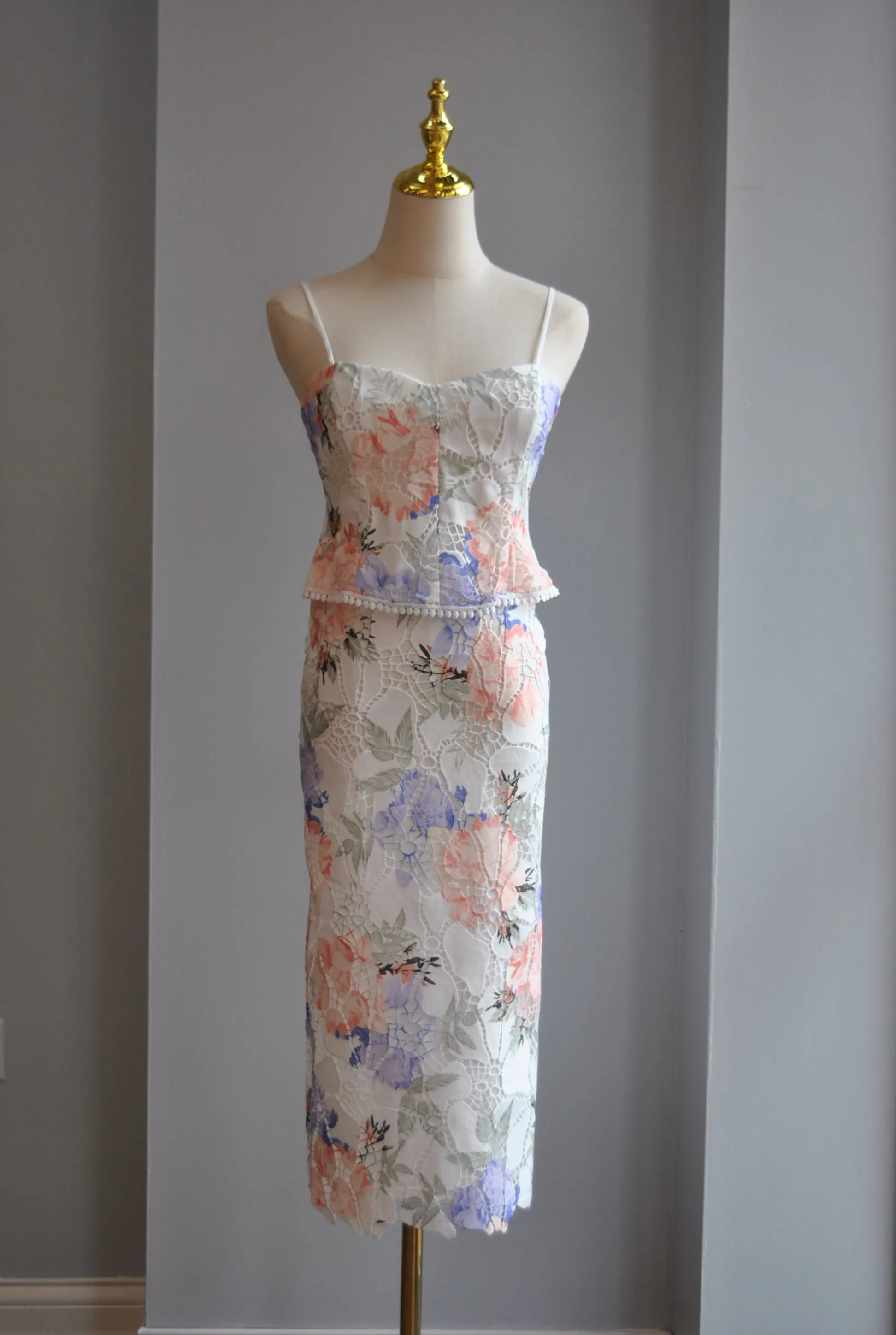 LAVENDER MULTI LACE SET OF PENCIL SKIRT AND CROPPED TOP