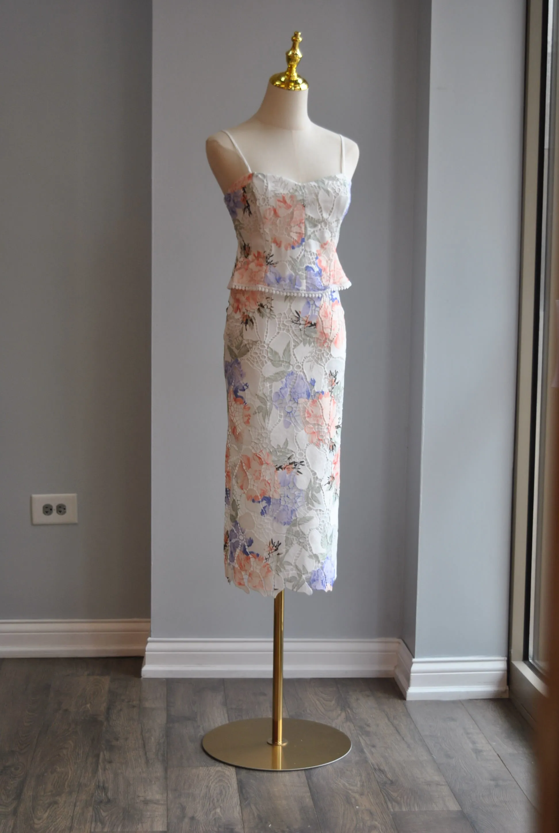 LAVENDER MULTI LACE SET OF PENCIL SKIRT AND CROPPED TOP