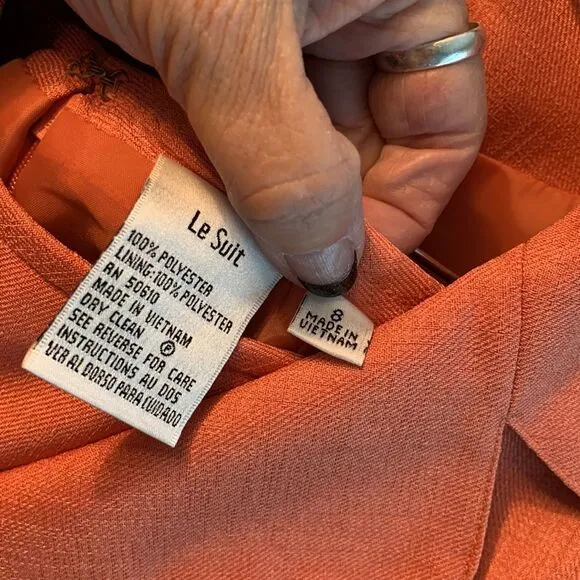 Le Suit Size 8 two-piece skirt/blazer set.  Tangerine/orange