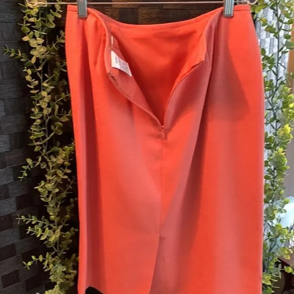 Le Suit Size 8 two-piece skirt/blazer set.  Tangerine/orange
