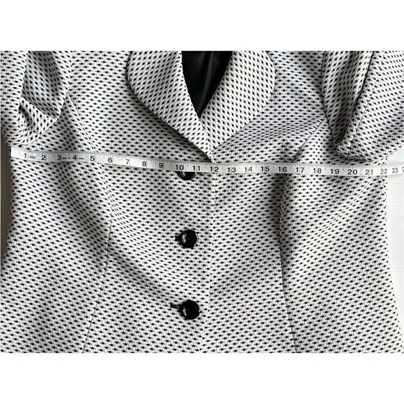 Le Suit Women's 3-Button Blazer, 16W