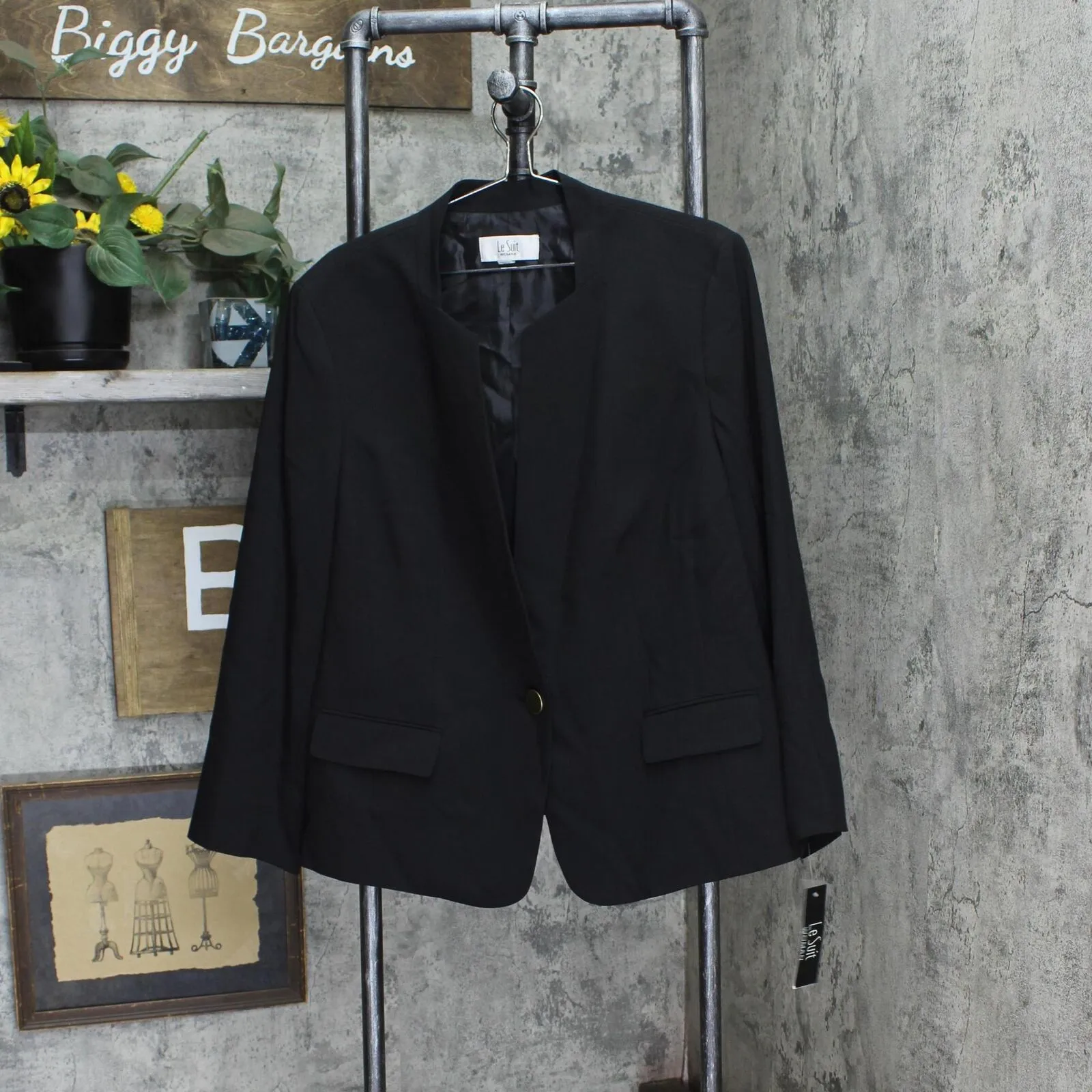 Le Suit Womens Plus Size Single-Button Blazer Slim-Fit Suit Pantsuit Black` 20W