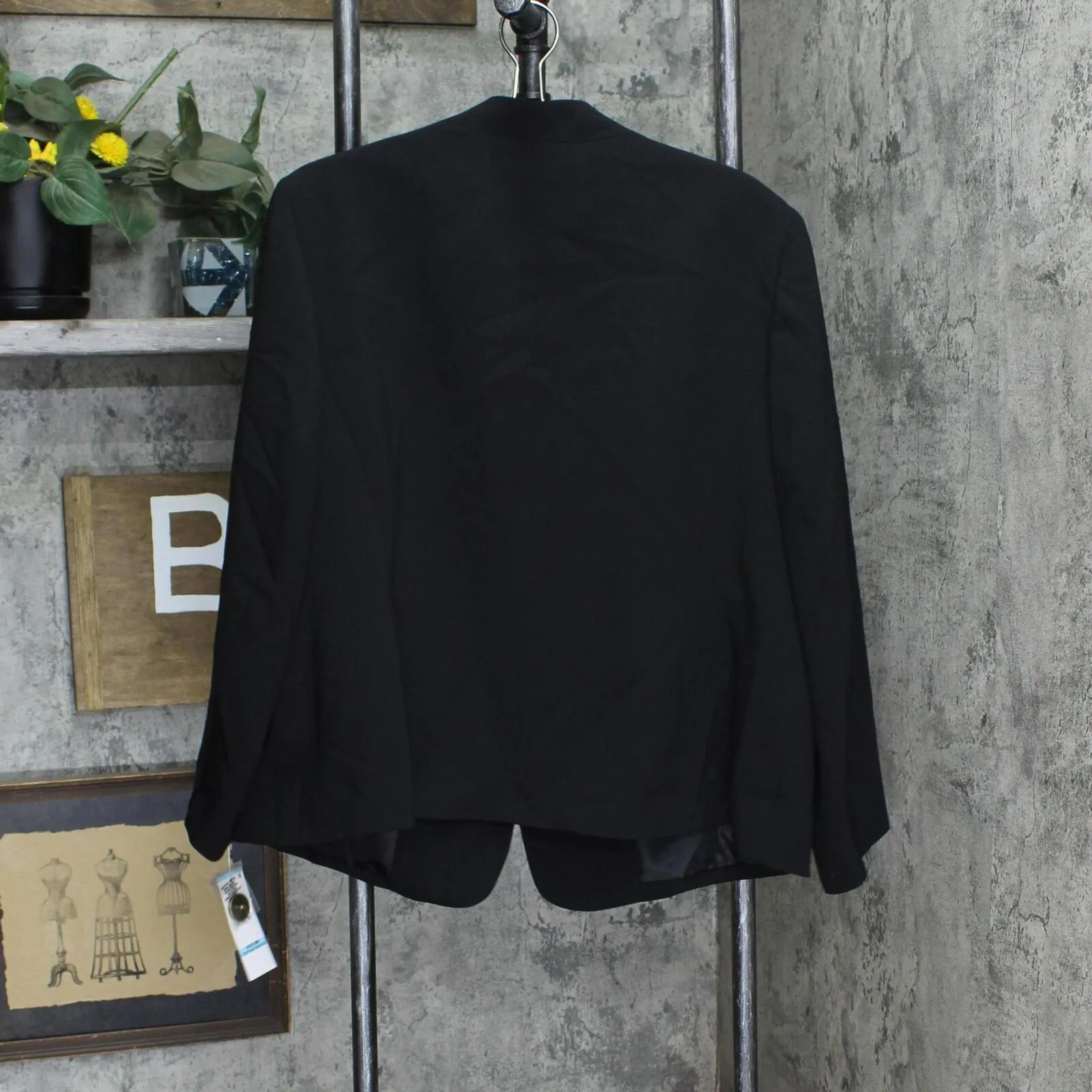 Le Suit Womens Plus Size Single-Button Blazer Slim-Fit Suit Pantsuit Black` 20W