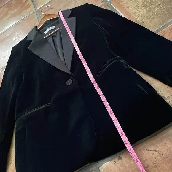MANGO Size US X-Small Black Velour Velvet Suit Jacket
