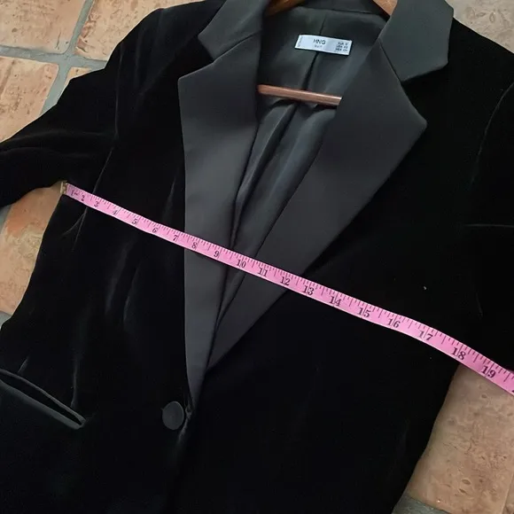 MANGO Size US X-Small Black Velour Velvet Suit Jacket