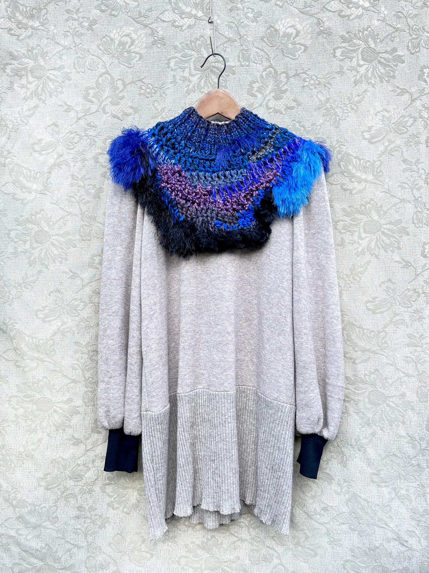 Merry Go Round Neckwarmer #19 / Low turtleneck