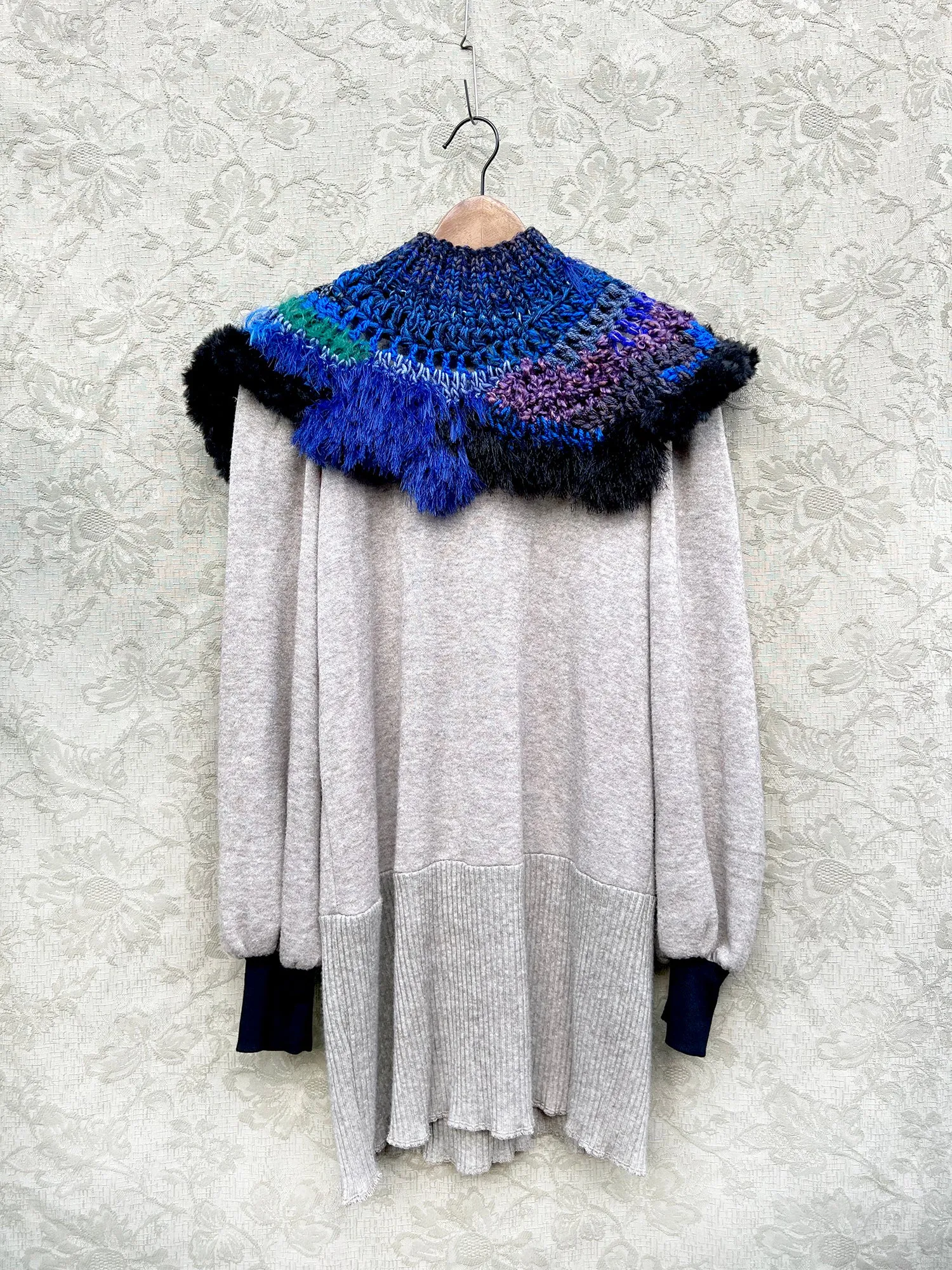 Merry Go Round Neckwarmer #19 / Low turtleneck