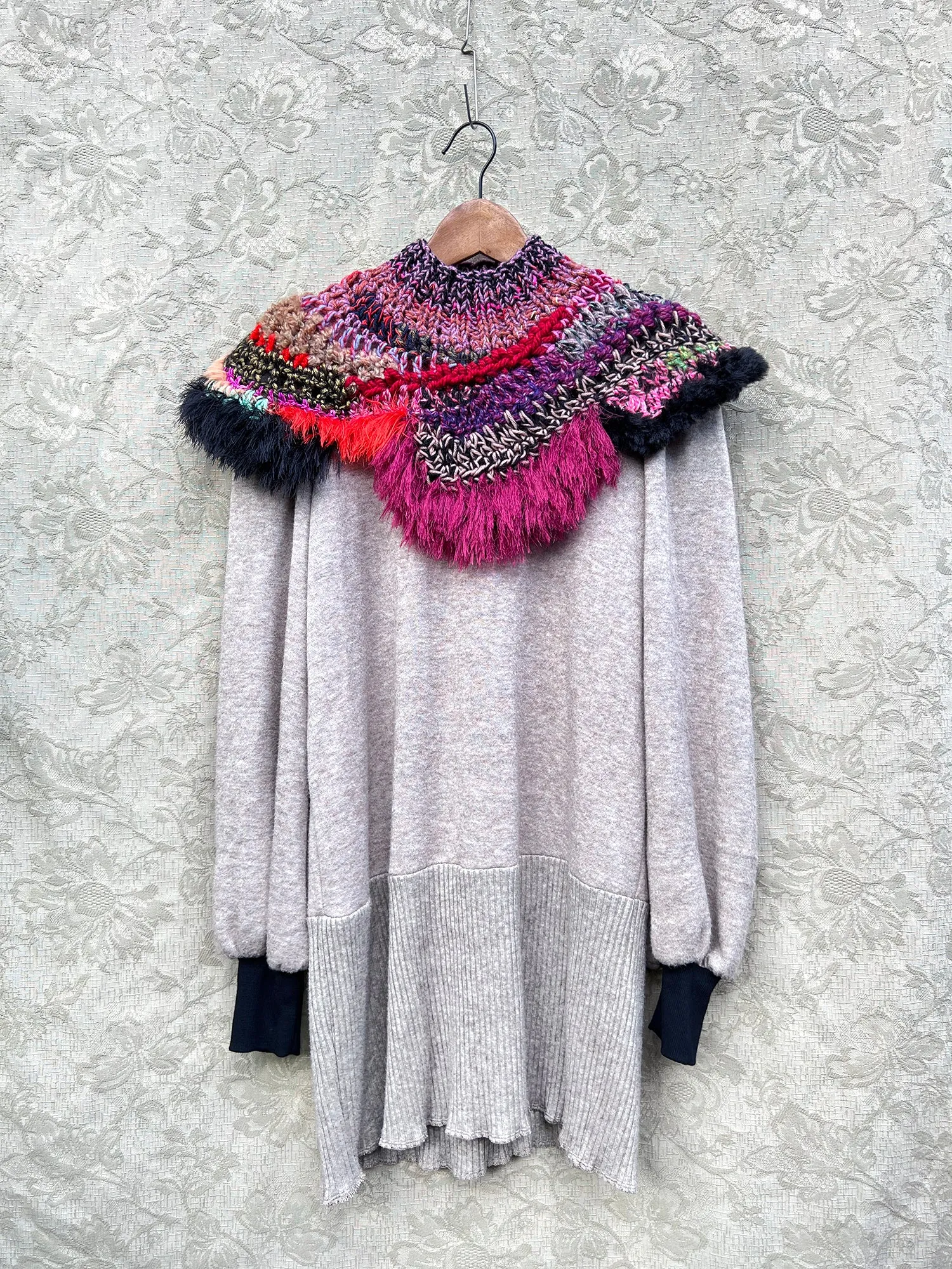 Merry Go Round Neckwarmer #24 / Low turtleneck