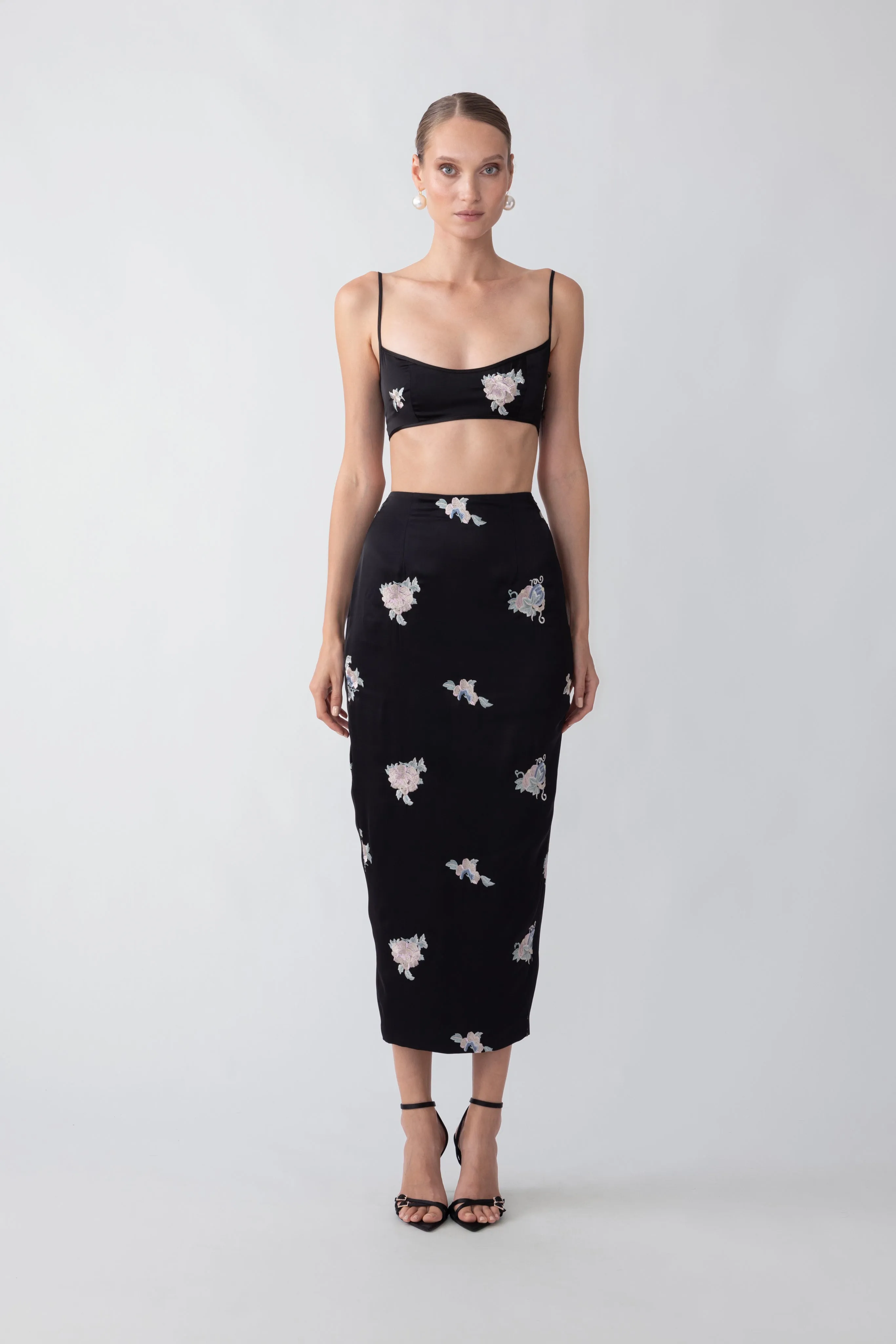 Mira Embroidered Set