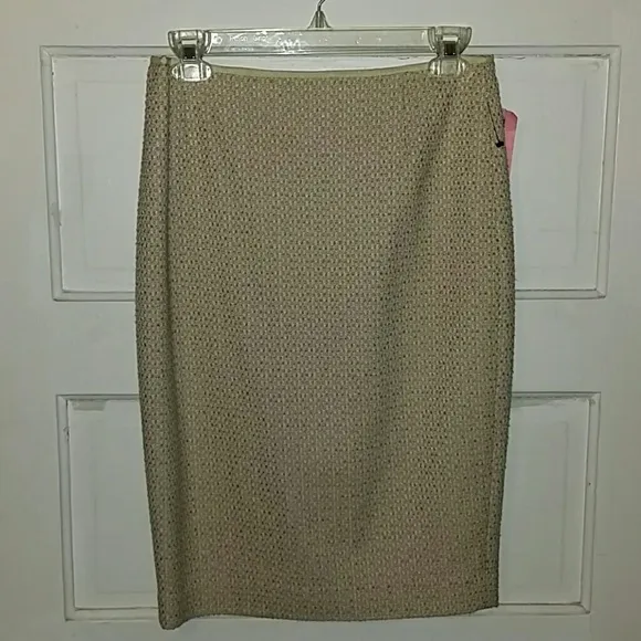 New without tags Tahari Pencil Skirt 2