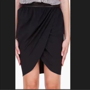 NWT Alice   Olivia Leather Trim Silk Skirt Sz 4 Asymmetrical Classic