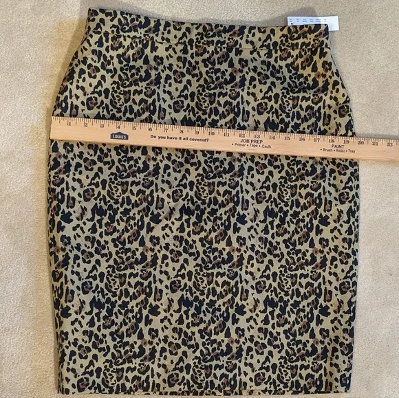 NWT J.CREW Classic No. 2 Lined Pencil Skirt in Reimagined Leopard Print Size 10