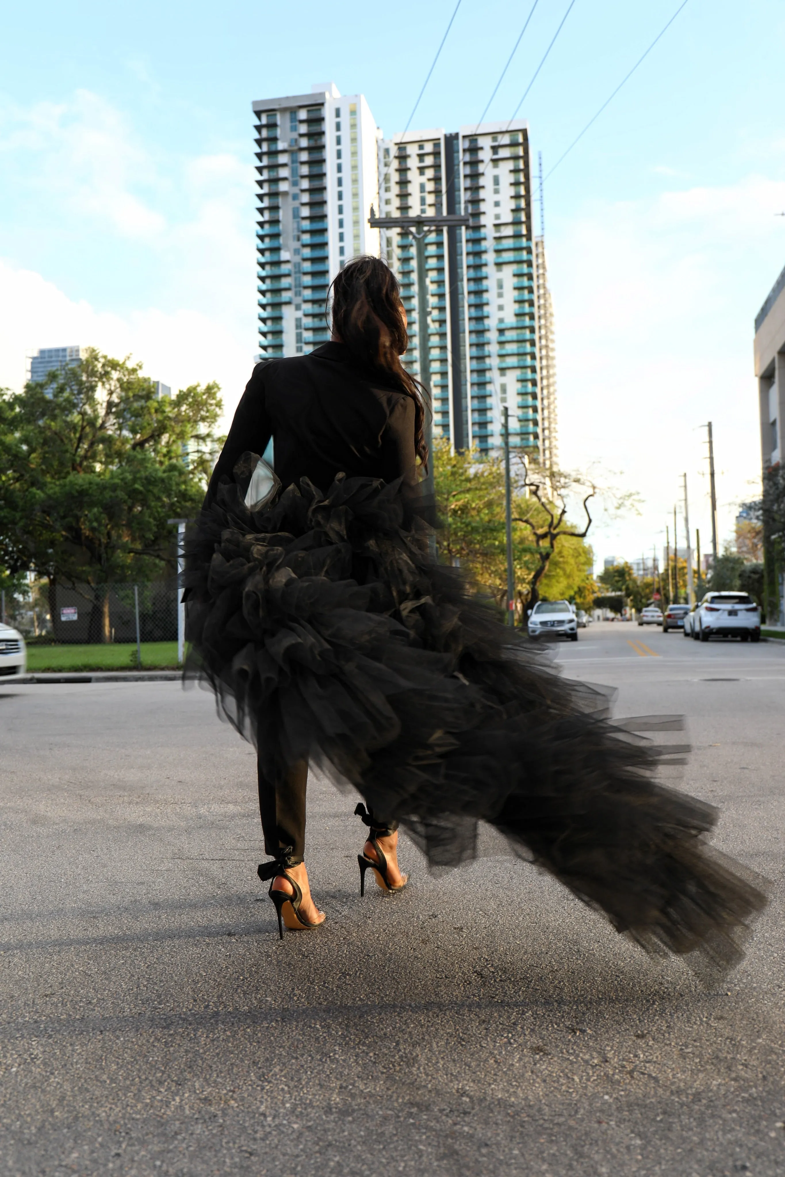 Oyemwen Blazer Jacket With Tulle Train