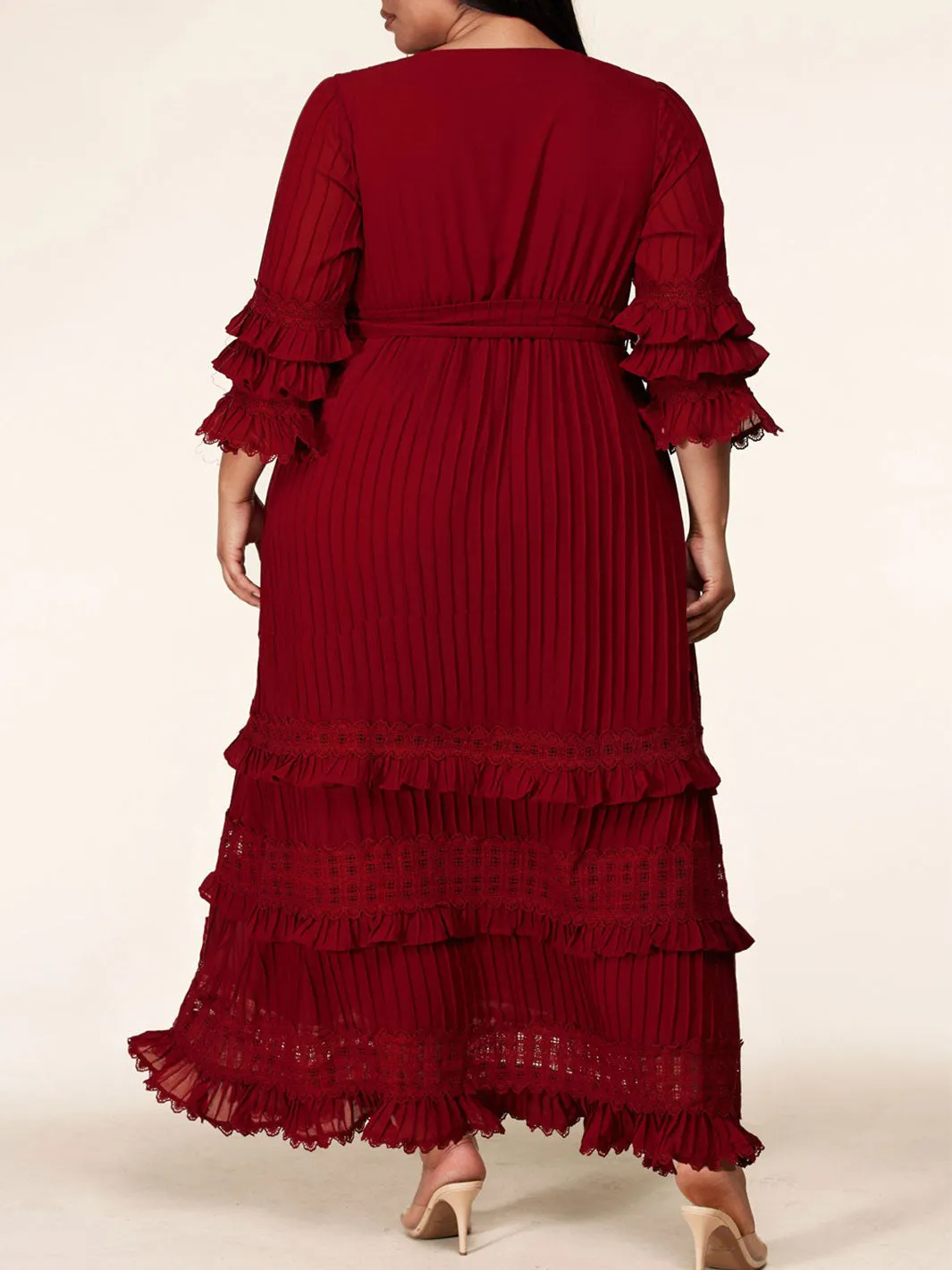 PLUS SIZE 3/4 SLEEVE V-NECK PLEATED CROCHET DETAIL RUFFLE MAXI DRESS