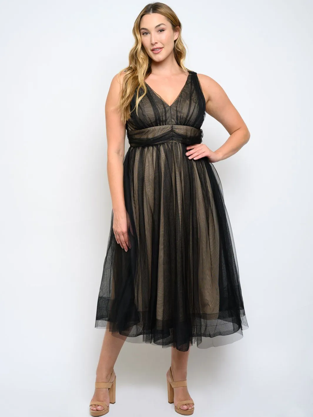 PLUS SIZE MESH PLEATED MIDI DRESS
