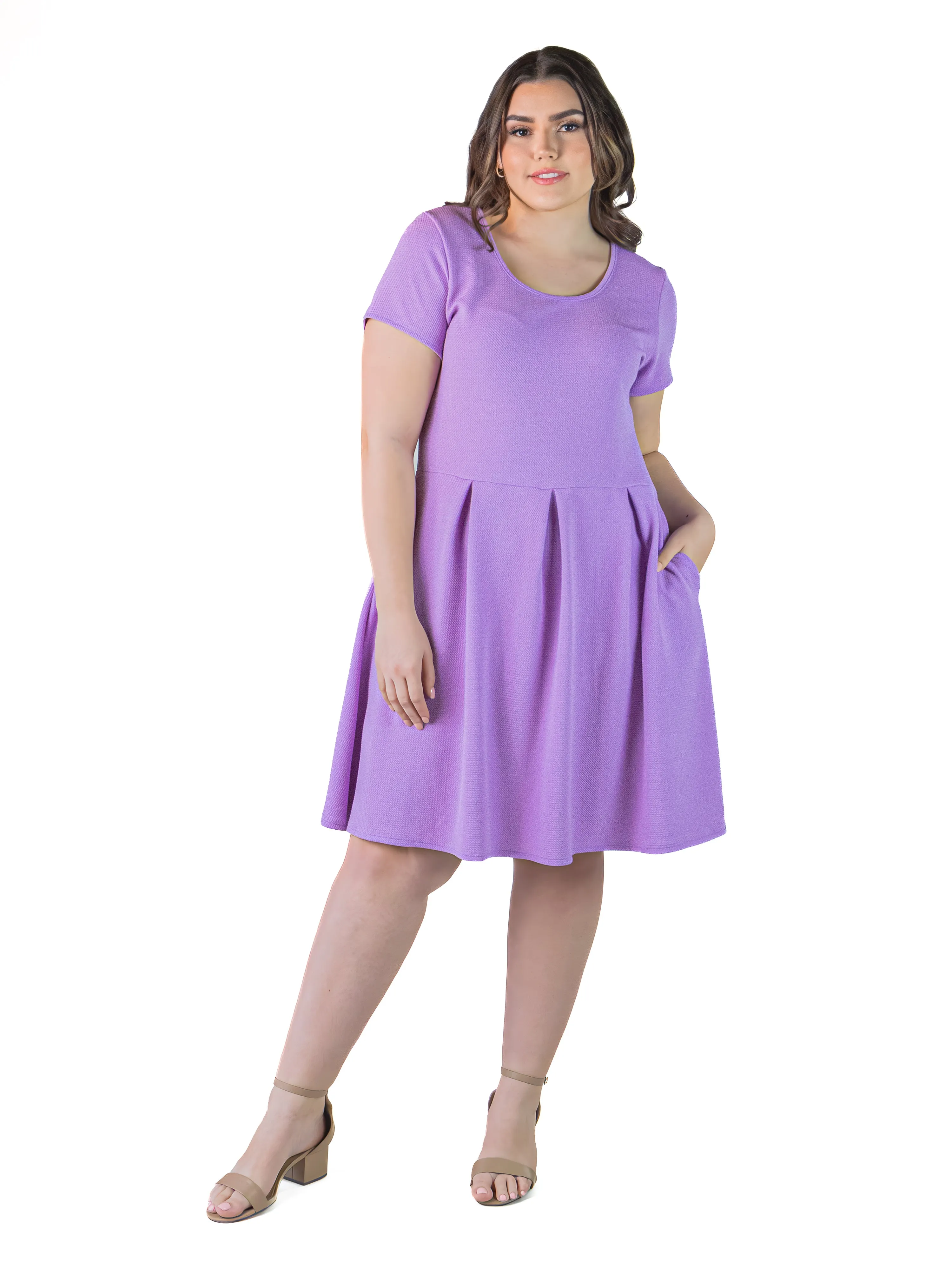 Plus Size Scoop Neck Knee Length Pleated Pocket Dress