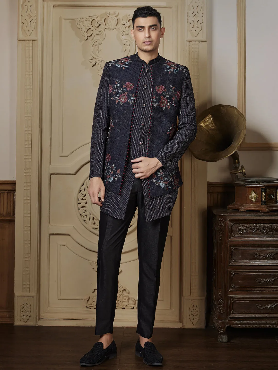 Pretty Floral Printed Short Kurta and Jacket Style Set