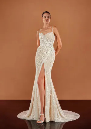 Pronovias Privee: Nidhi
