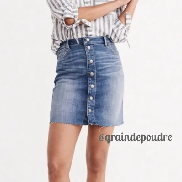 Rare Abercrombie &amp; Fitch Snap Button Front Frayed Hem Denim Mini Pencil Skirt 26