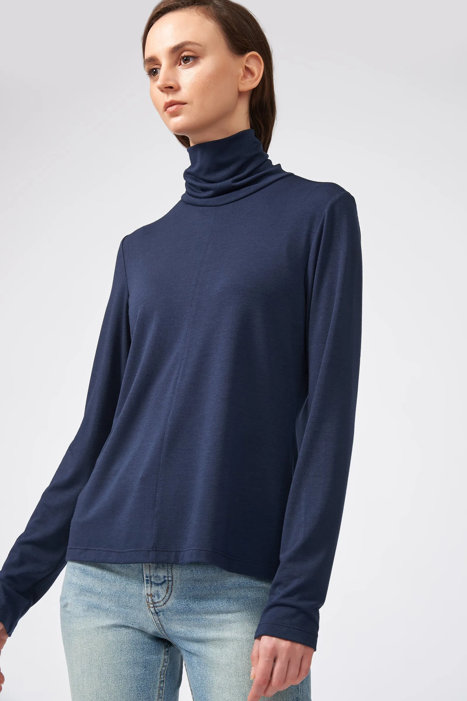 Seamed Fitted Turtleneck - Navy