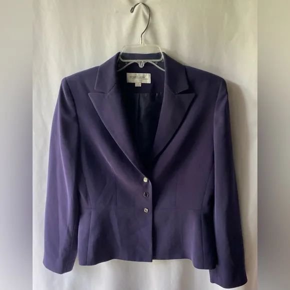 Tahari Arthur Levine Blazer Violet Snap Front Suit Jacket Lined Career M