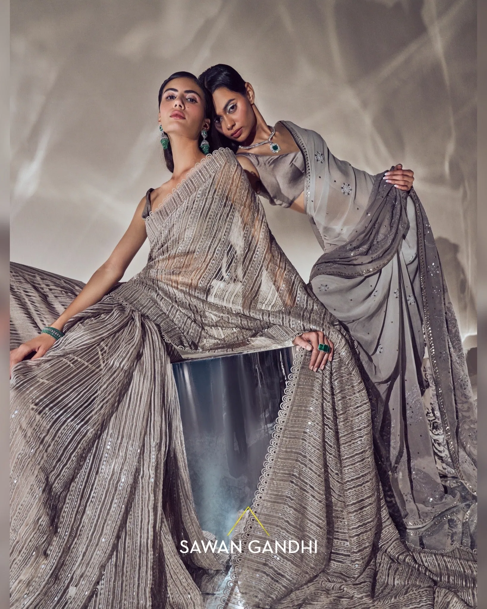 Taupe ghqicha organza saree set